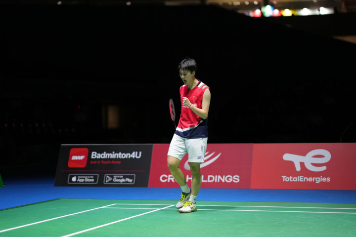 的防守型中 的防守型中